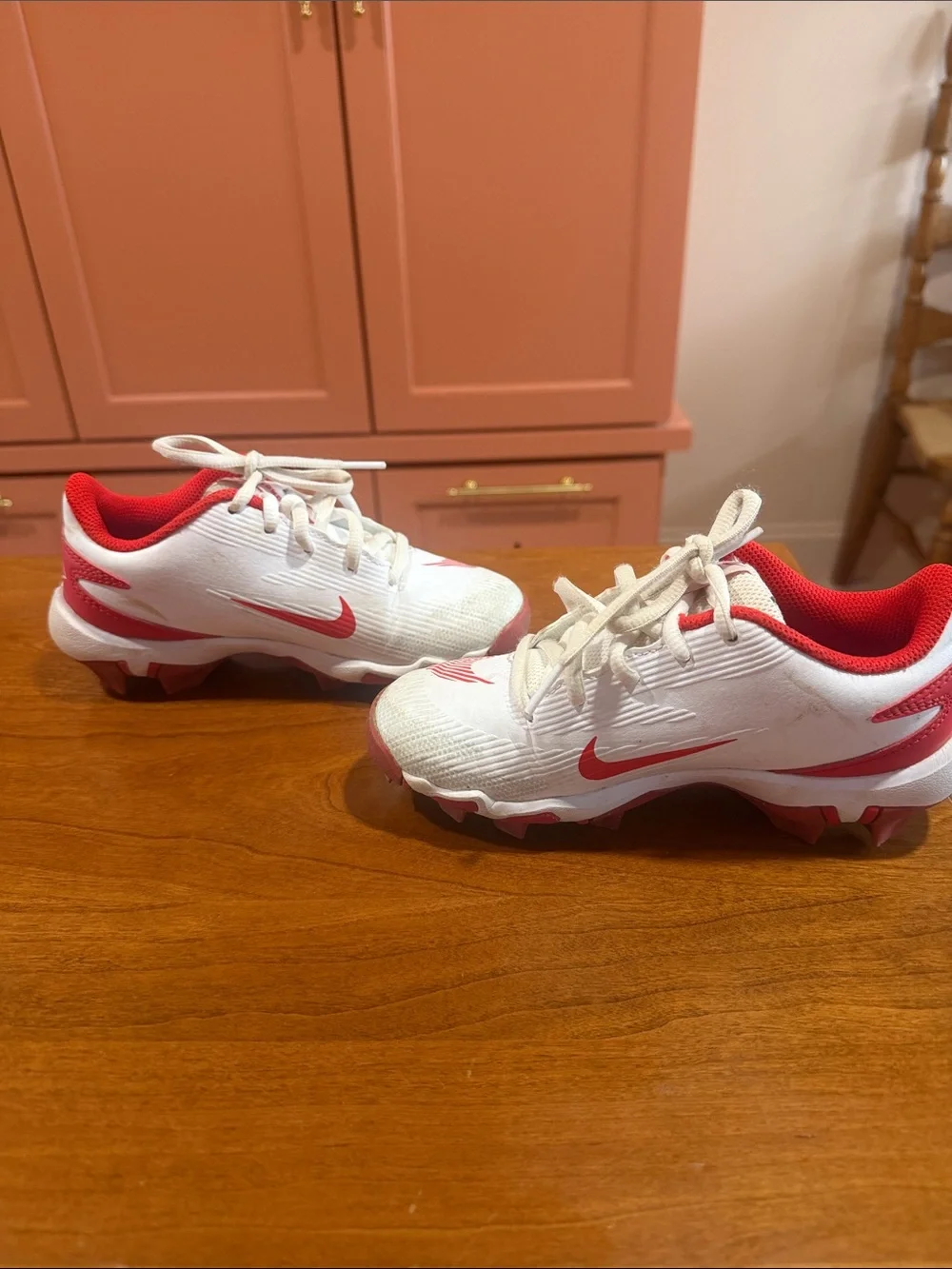 Nike Kids White and Red Athletic Cleats